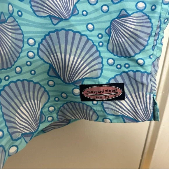 Vineyard Vines Men's Seashell Print Swim Trunks - Picture 3 of 7